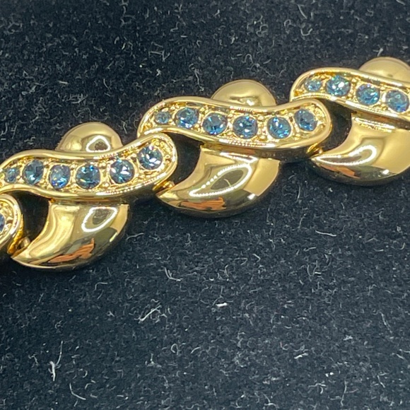 Camrose & Kross Gold Plated Sapphire Blue Crystal JBK Bracelet with Box - Picture 8 of 14